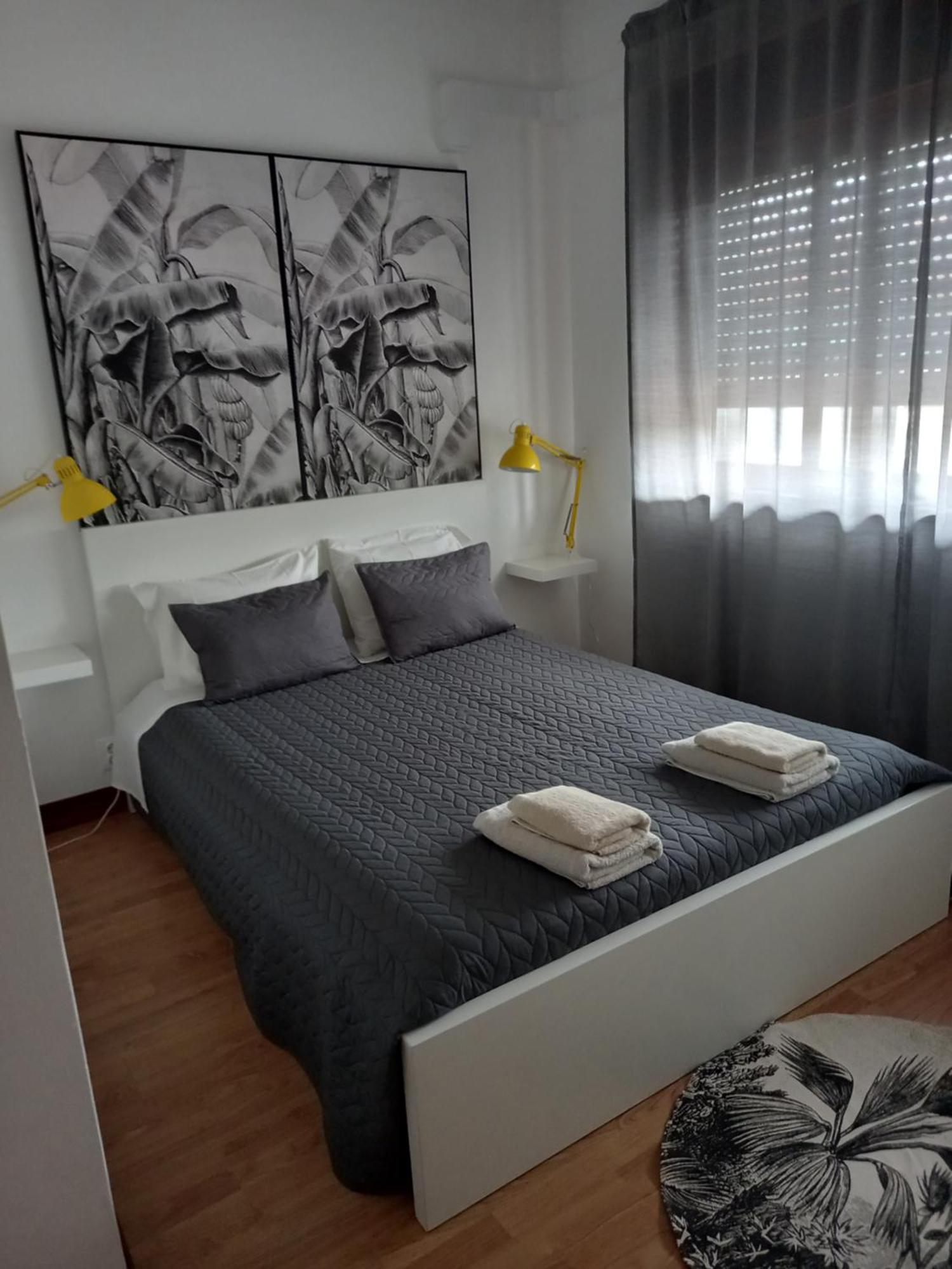 Buddies Charm Apt - Self Catering Aveiro Bagian luar foto